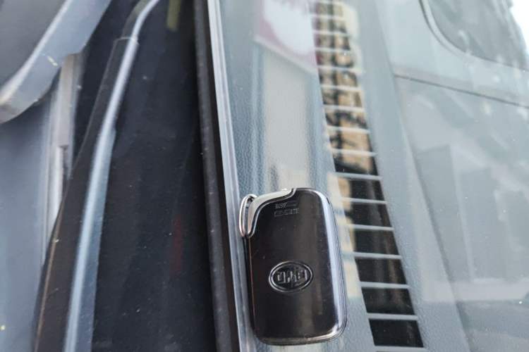 Used BYD Tang New Energy 2015 2.0T Four-Wheel-Drive Flagship Model Vehicle Key