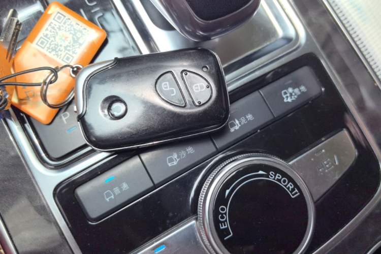 Used BYD Tang New Energy 2015 2.0T Four-Wheel-Drive Flagship Model Vehicle Key