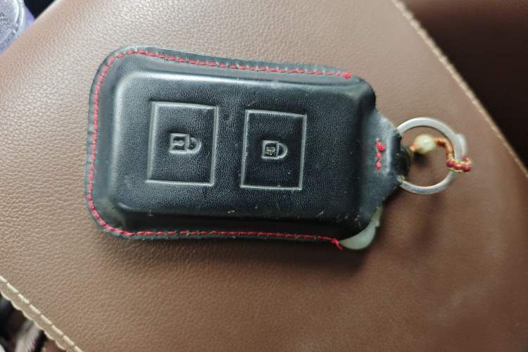 Used BYD Tang New Energy 2015 2.0T Four-Wheel-Drive Flagship Model Vehicle Key