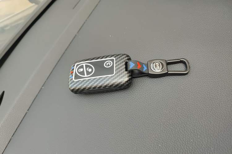 Used BYD Tang New Energy 2015 2.0T Four-Wheel-Drive Flagship Model Vehicle Key