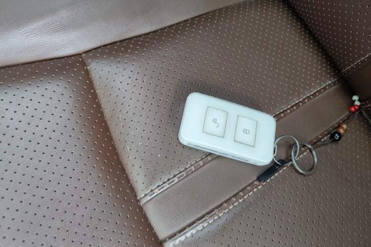 Used BYD Tang New Energy 2015 2.0T Four-Wheel-Drive Flagship Model Vehicle Key