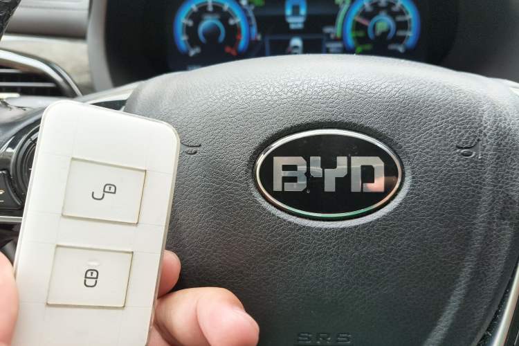 Used BYD Tang New Energy 2015 2.0T Four-Wheel-Drive Flagship Model Vehicle Key