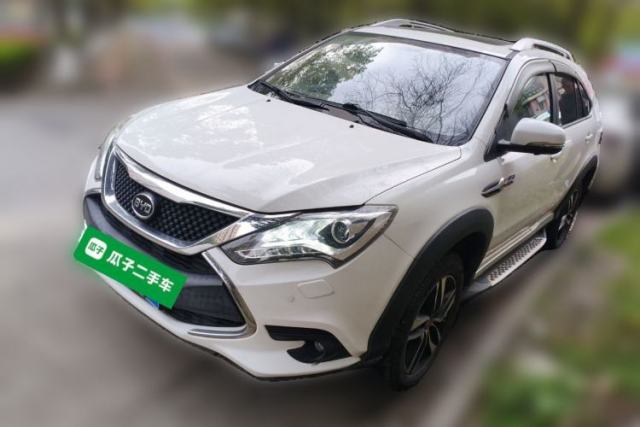 Used BYD Tang New Energy 2015 2.0T Four-Wheel-Drive Flagship Model