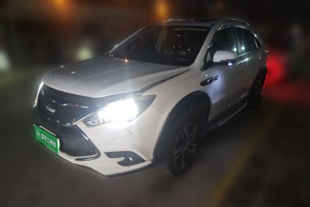 Used BYD Tang New Energy 2015 2.0T Four-Wheel-Drive Flagship Model