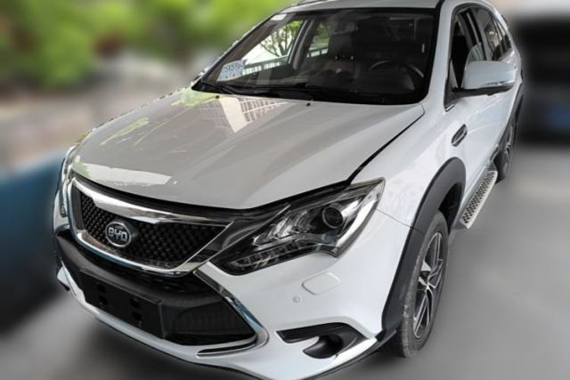Used BYD Tang New Energy 2015 2.0T Four-Wheel-Drive Flagship Model