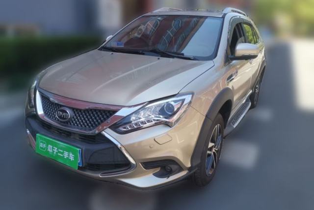 Used BYD Tang New Energy 2015 2.0T Four-Wheel-Drive Flagship Model