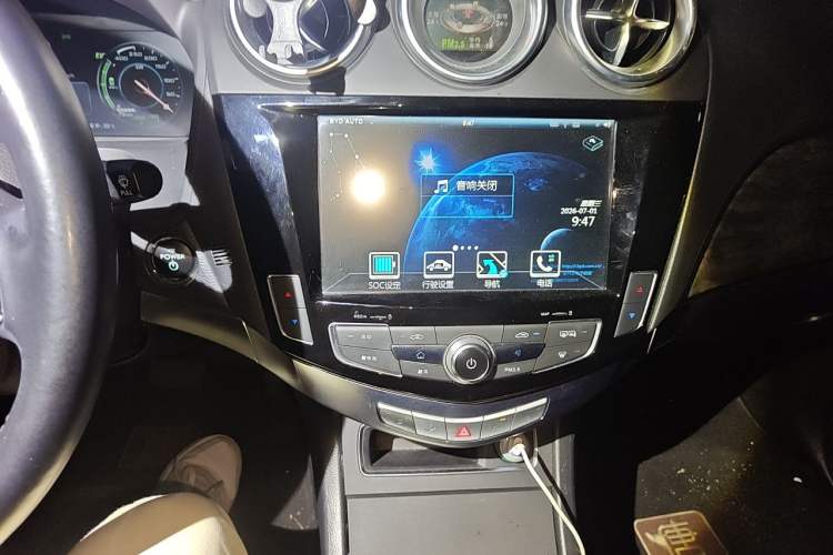 Used BYD Tang New Energy 2015 2.0T Four-Wheel-Drive Flagship Model Audio And AC Panel