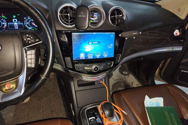 Used BYD Tang New Energy 2015 2.0T Four-Wheel-Drive Flagship Model Audio And AC Panel