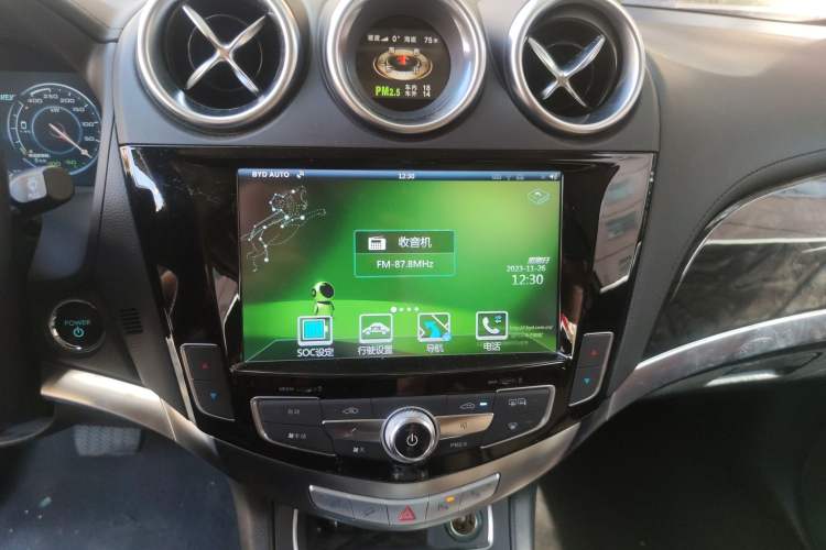Used BYD Tang New Energy 2015 2.0T Four-Wheel-Drive Flagship Model Audio And AC Panel
