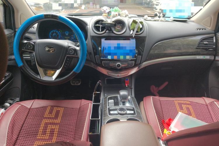 Used BYD Tang New Energy 2015 2.0T Four-Wheel-Drive Flagship Model Center Console