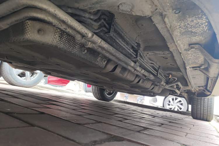 Used BYD Tang New Energy 2015 2.0T Four-Wheel-Drive Flagship Model Chassis Front Left