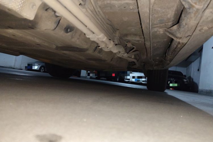 Used BYD Tang New Energy 2015 2.0T Four-Wheel-Drive Flagship Model Chassis Front Left