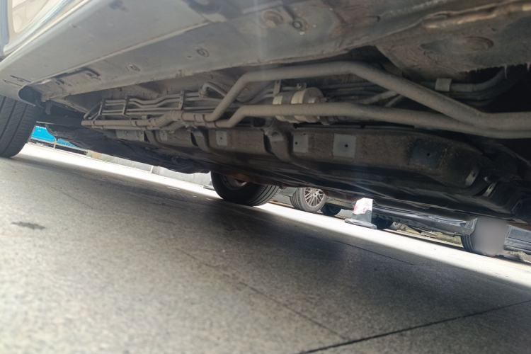 Used BYD Tang New Energy 2015 2.0T Four-Wheel-Drive Flagship Model Chassis Front Left