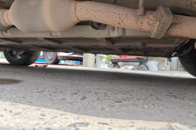 Used BYD Tang New Energy 2015 2.0T Four-Wheel-Drive Flagship Model Chassis Front Right