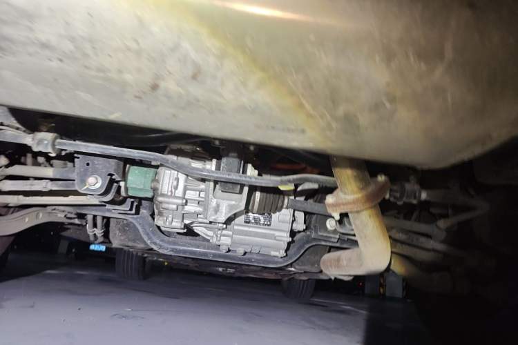 Used BYD Tang New Energy 2015 2.0T Four-Wheel-Drive Flagship Model Chassis Rear