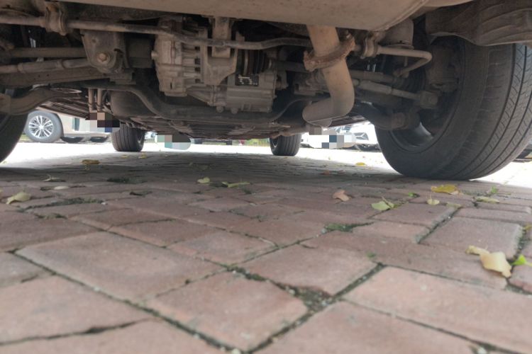 Used BYD Tang New Energy 2015 2.0T Four-Wheel-Drive Flagship Model Chassis Rear