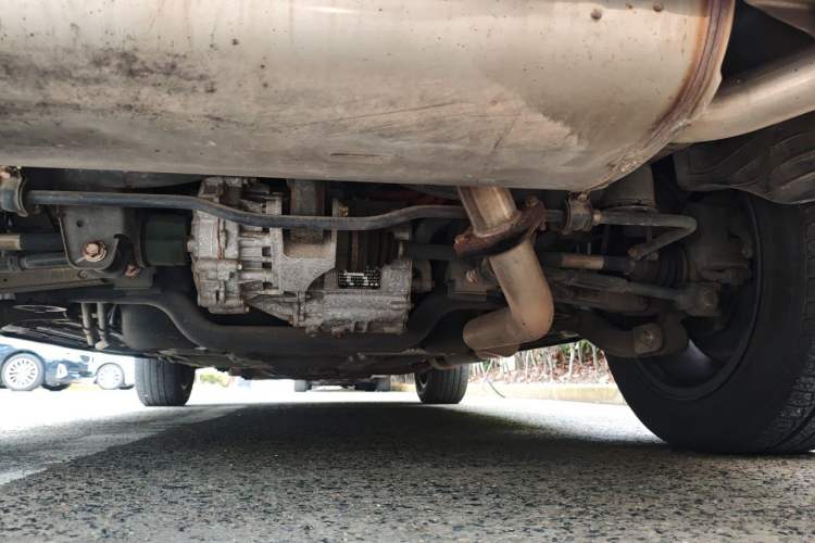 Used BYD Tang New Energy 2015 2.0T Four-Wheel-Drive Flagship Model Chassis Rear