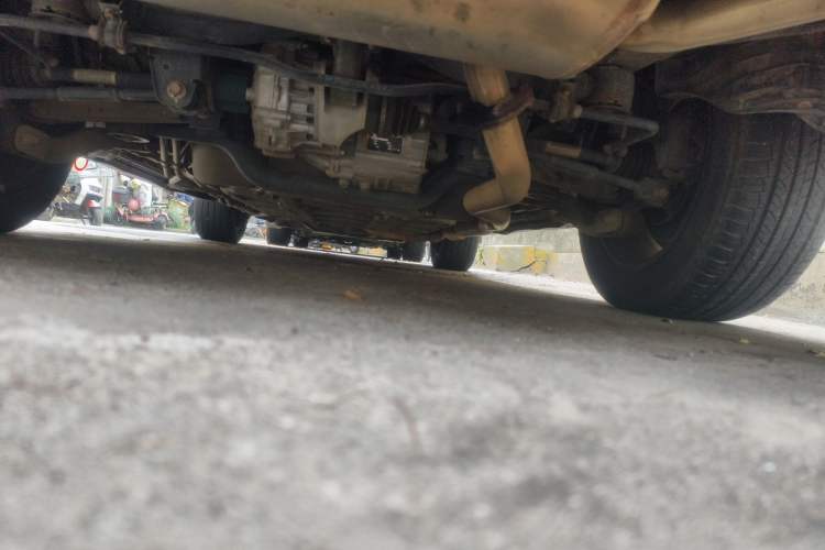 Used BYD Tang New Energy 2015 2.0T Four-Wheel-Drive Flagship Model Chassis Rear