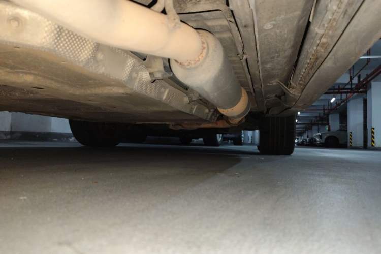 Used BYD Tang New Energy 2015 2.0T Four-Wheel-Drive Flagship Model Chassis Rear Right