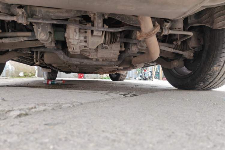Used BYD Tang New Energy 2015 2.0T Four-Wheel-Drive Flagship Model Chassis Rear