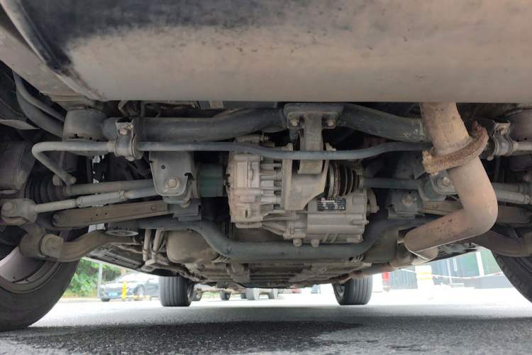 Used BYD Tang New Energy 2015 2.0T Four-Wheel-Drive Flagship Model Chassis Rear