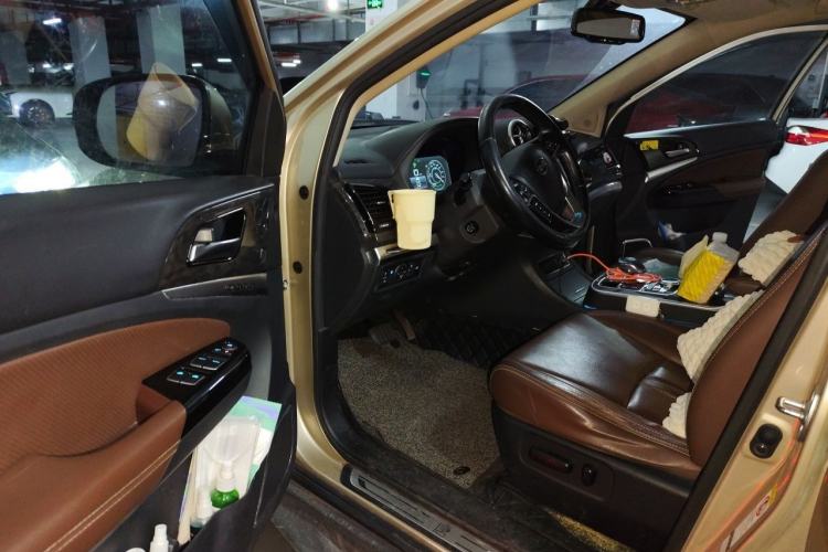 Used BYD Tang New Energy 2015 2.0T Four-Wheel-Drive Flagship Model Driver Seat
