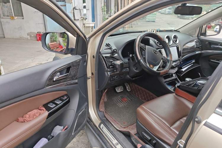 Used BYD Tang New Energy 2015 2.0T Four-Wheel-Drive Flagship Model Driver Seat