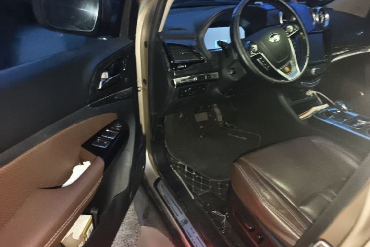Used BYD Tang New Energy 2015 2.0T Four-Wheel-Drive Flagship Model Driver Seat