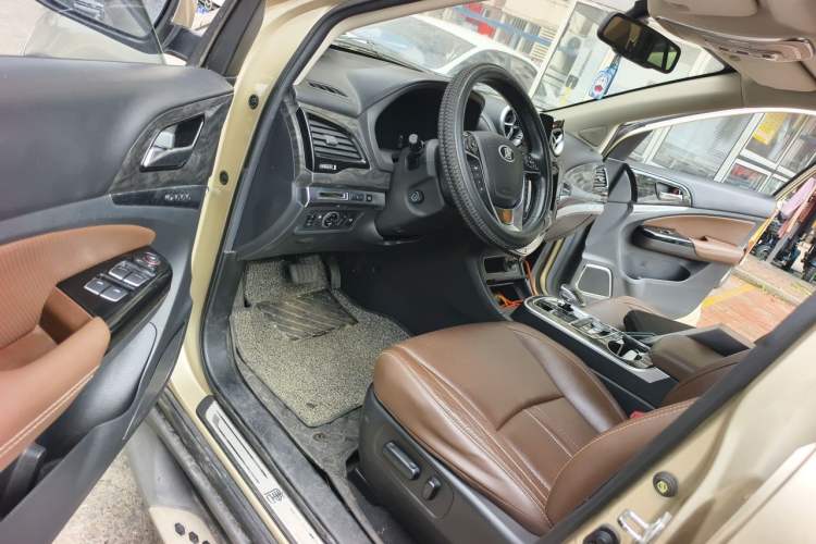 Used BYD Tang New Energy 2015 2.0T Four-Wheel-Drive Flagship Model Driver Seat