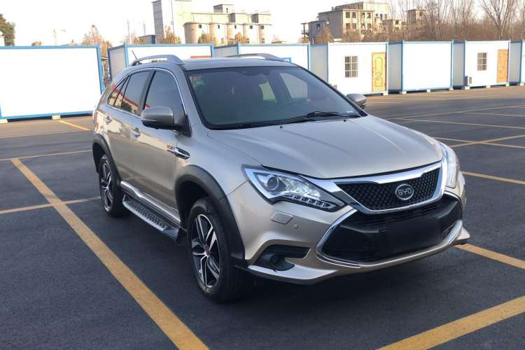 Used BYD Tang New Energy 2015 2.0T Four-Wheel-Drive Flagship Model Exterior 2