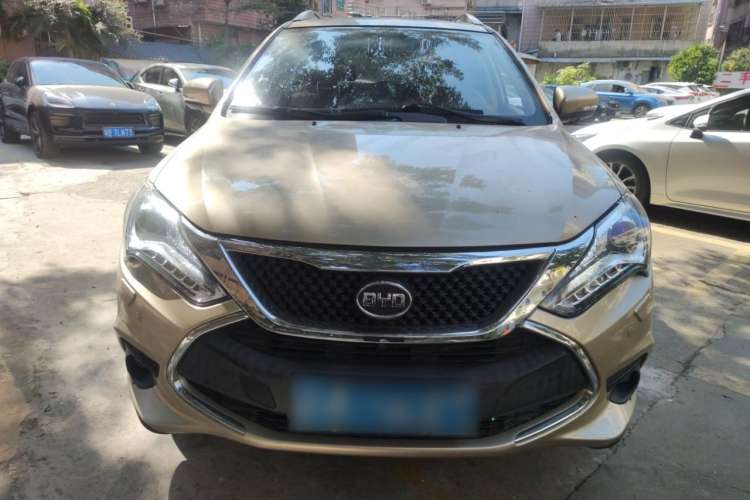 Used BYD Tang New Energy 2015 2.0T Four-Wheel-Drive Flagship Model Front