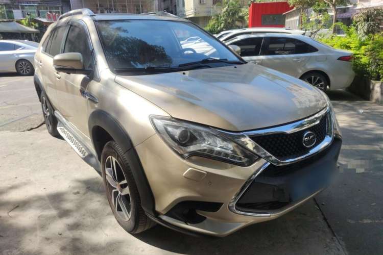 Used BYD Tang New Energy 2015 2.0T Four-Wheel-Drive Flagship Model Front Right 45 Deg