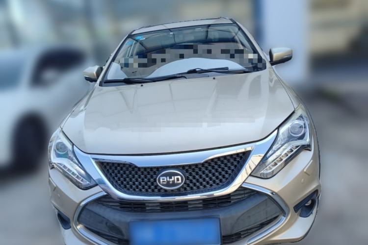 Used BYD Tang New Energy 2015 2.0T Four-Wheel-Drive Flagship Model Front
