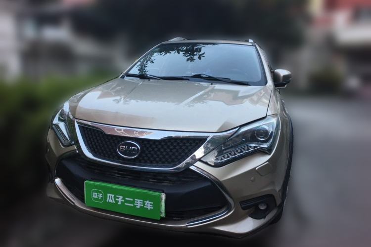 Used BYD Tang New Energy 2015 2.0T Four-Wheel-Drive Flagship Model Front