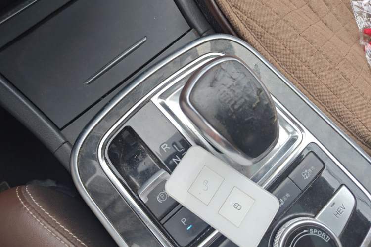 Used BYD Tang New Energy 2015 2.0T Four-Wheel-Drive Flagship Model Gear Lever