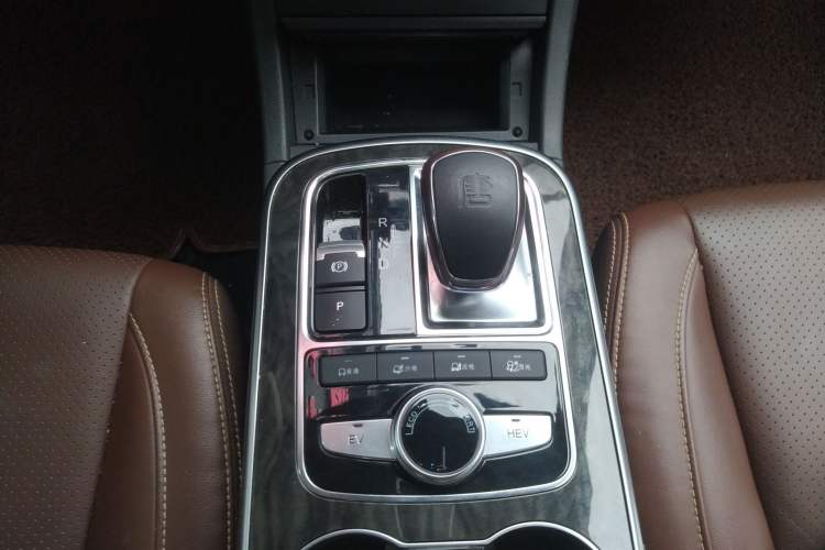 Used BYD Tang New Energy 2015 2.0T Four-Wheel-Drive Flagship Model Gear Lever