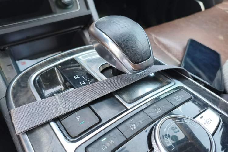 Used BYD Tang New Energy 2015 2.0T Four-Wheel-Drive Flagship Model Gear Lever