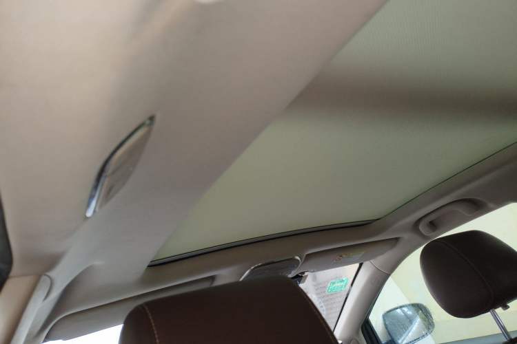 Used BYD Tang New Energy 2015 2.0T Four-Wheel-Drive Flagship Model Headliner