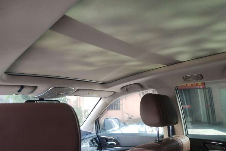 Used BYD Tang New Energy 2015 2.0T Four-Wheel-Drive Flagship Model Headliner