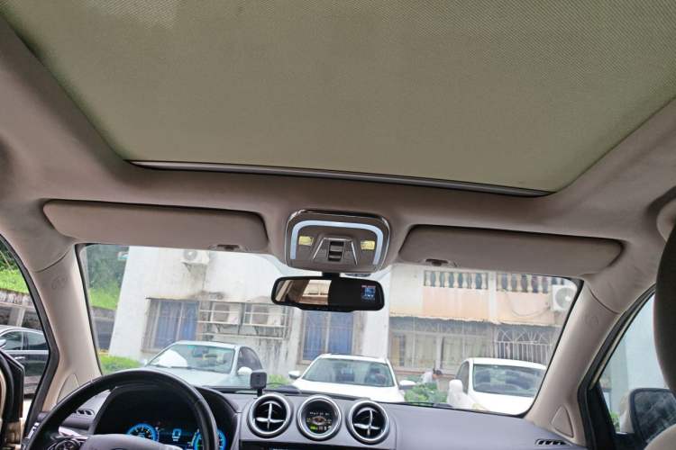 Used BYD Tang New Energy 2015 2.0T Four-Wheel-Drive Flagship Model Headliner