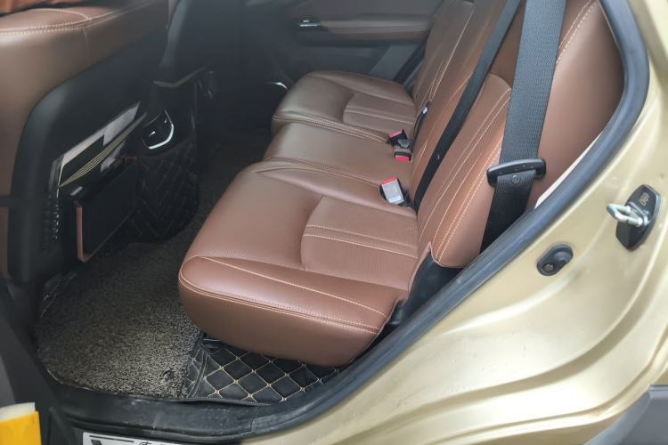Used BYD Tang New Energy 2015 2.0T Four-Wheel-Drive Flagship Model Left Rear Seat