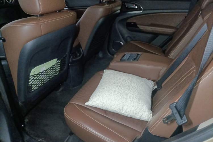 Used BYD Tang New Energy 2015 2.0T Four-Wheel-Drive Flagship Model Left Rear Seat