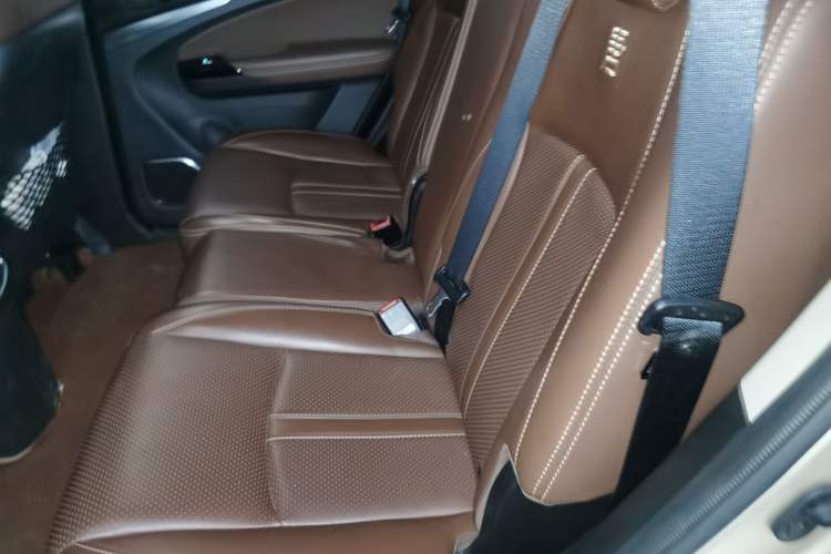 Used BYD Tang New Energy 2015 2.0T Four-Wheel-Drive Flagship Model Left Rear Seat