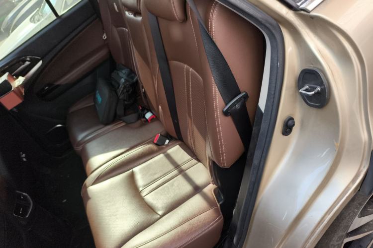 Used BYD Tang New Energy 2015 2.0T Four-Wheel-Drive Flagship Model Left Rear Seat