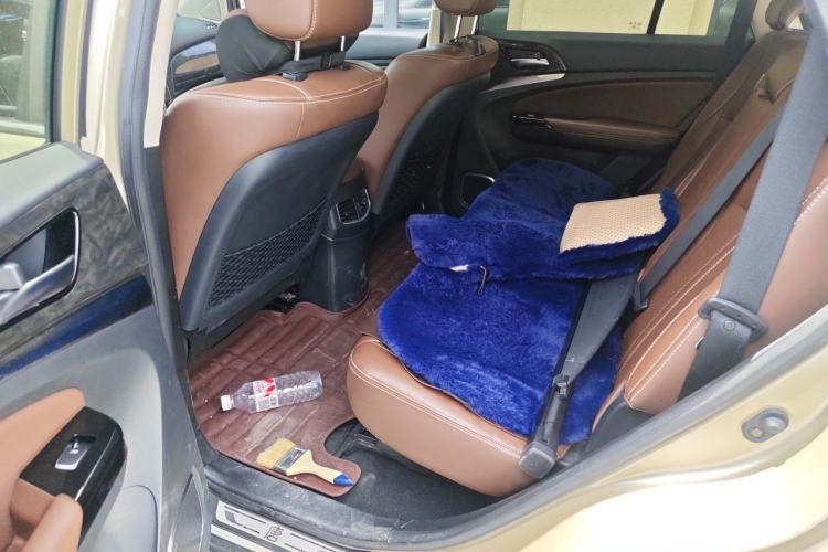 Used BYD Tang New Energy 2015 2.0T Four-Wheel-Drive Flagship Model Left Rear Seat