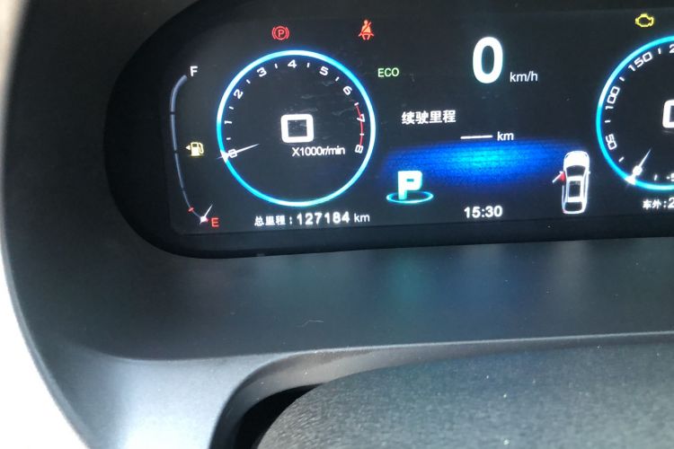 Used BYD Tang New Energy 2015 2.0T Four-Wheel-Drive Flagship Model Odometer Close Up