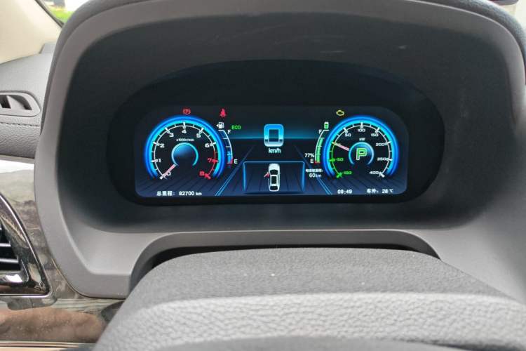 Used BYD Tang New Energy 2015 2.0T Four-Wheel-Drive Flagship Model Odometer Close Up
