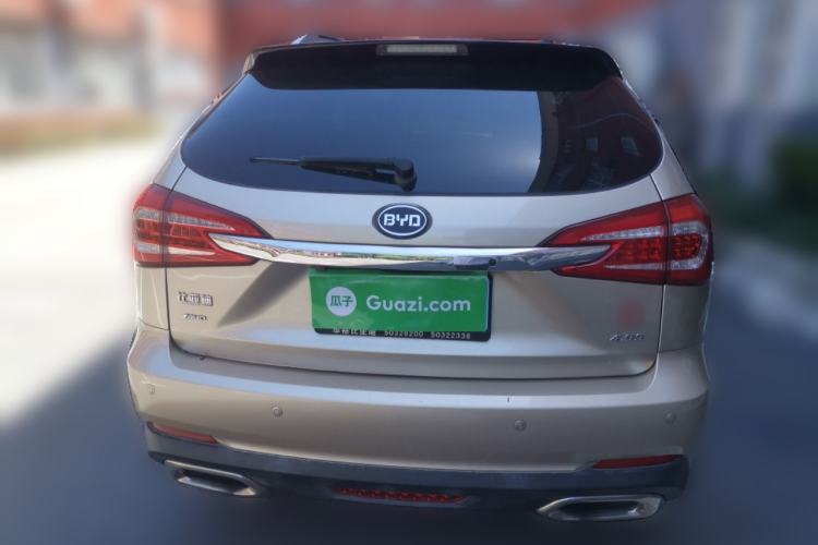 Used BYD Tang New Energy 2015 2.0T Four-Wheel-Drive Flagship Model Rear