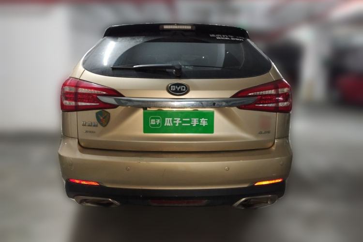 Used BYD Tang New Energy 2015 2.0T Four-Wheel-Drive Flagship Model Rear