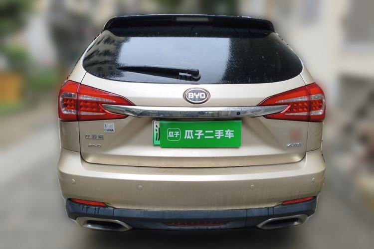 Used BYD Tang New Energy 2015 2.0T Four-Wheel-Drive Flagship Model Rear